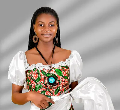 AWOUBANOU ESSI MARTIE - COUTURIÈRE